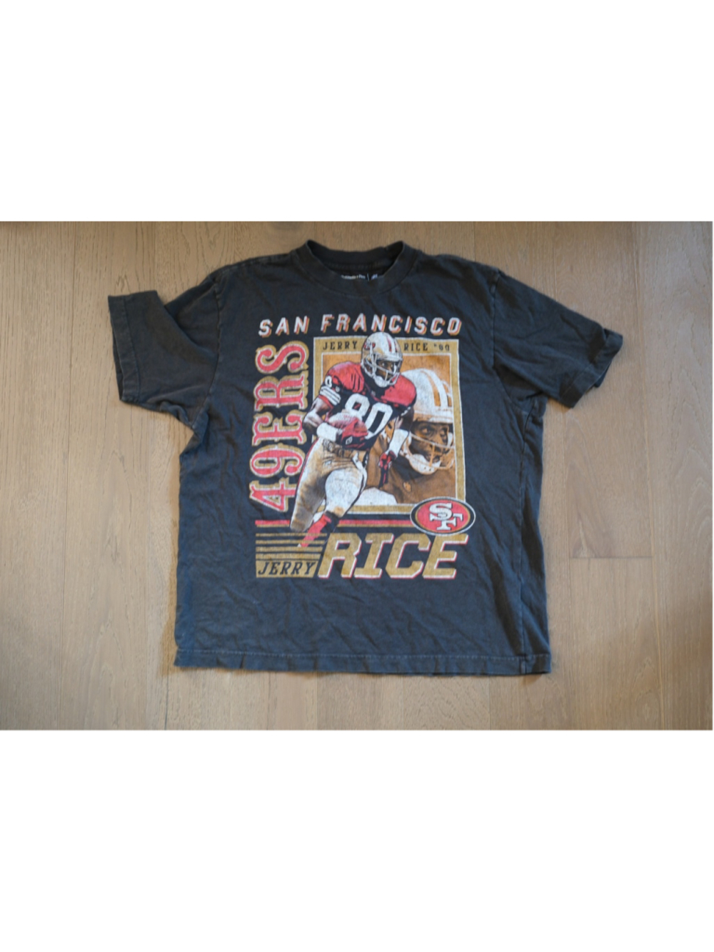 Abercrombie & Fitch NFL San Francisco 49ers Jerry Rice Graphic T-Shirt